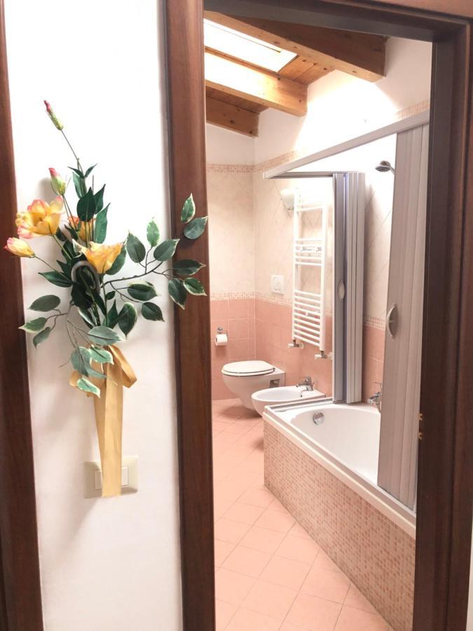 Bed & Breakfast Il Sentiero アジェーロラ エクステリア 写真