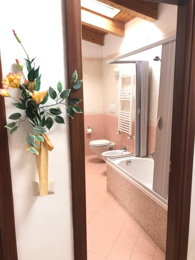 Bed & Breakfast Il Sentiero アジェーロラ エクステリア 写真